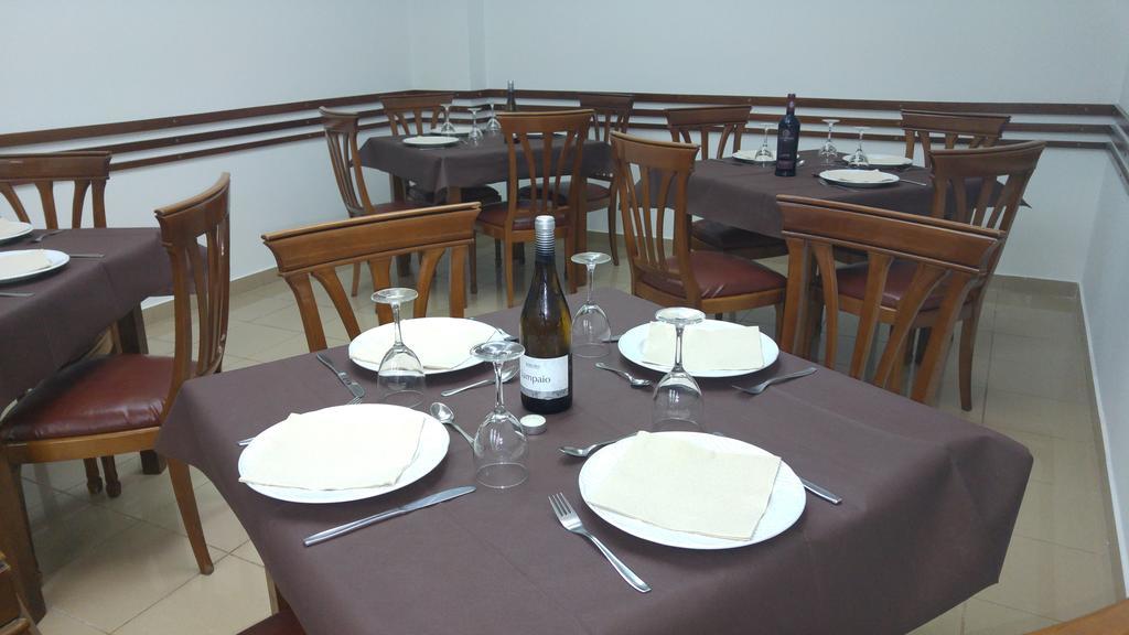 Hostal San Telmo Туй Екстериор снимка
